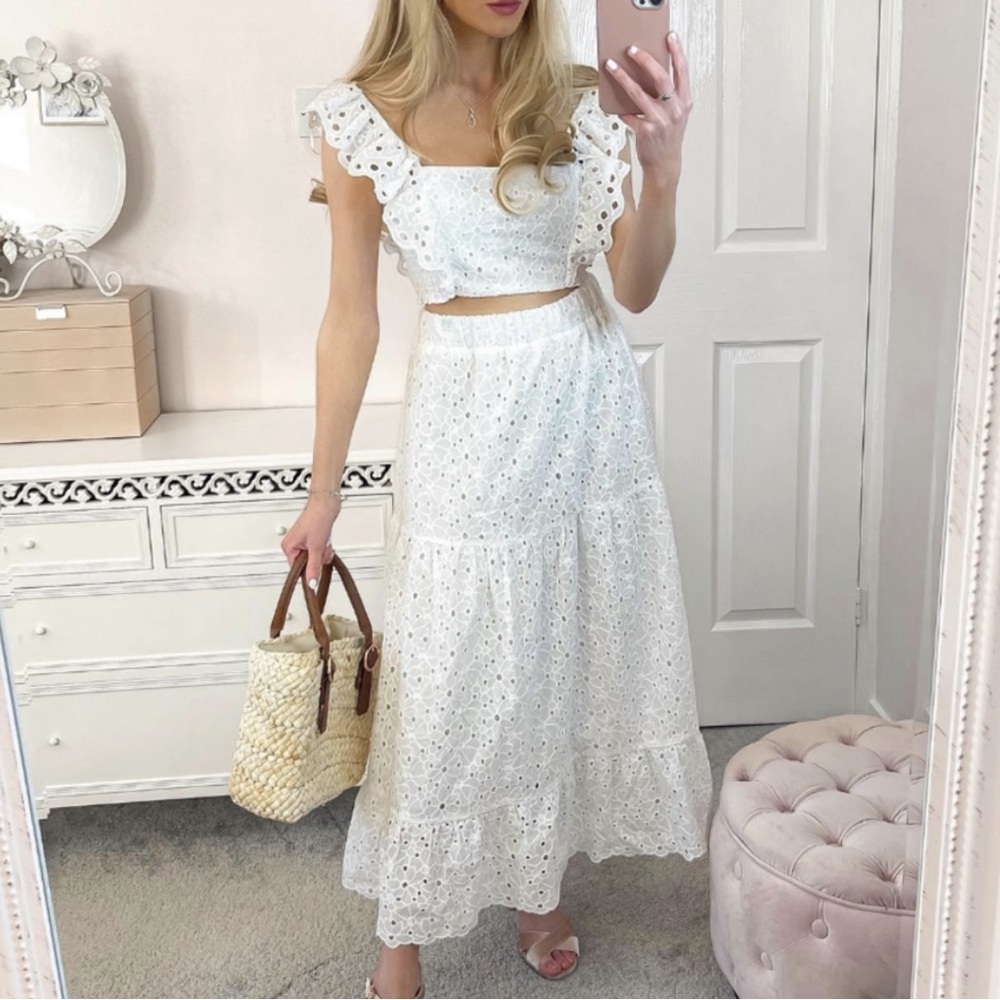 Zara Embroidered Eyelet Lace Skirt and Crop Top White Size XS/M